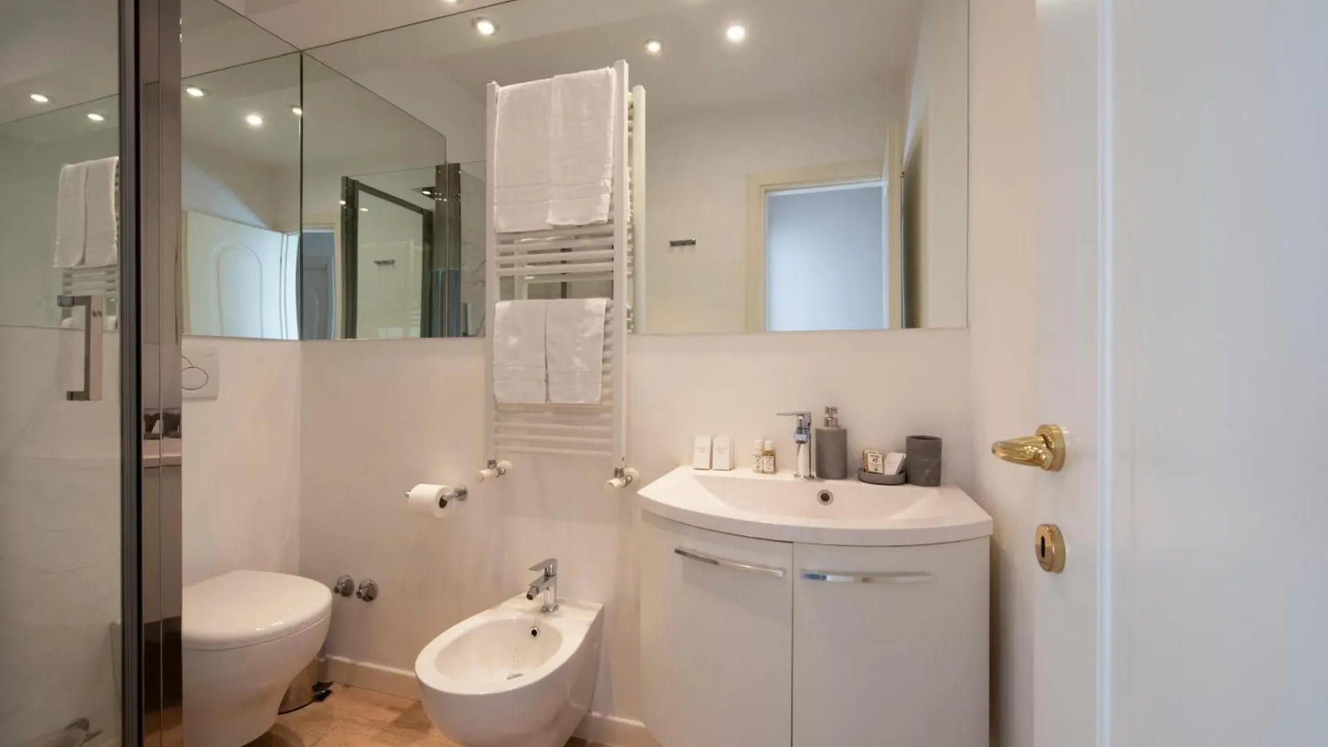 Lucrezio Caro Luxury Apartment Rom
