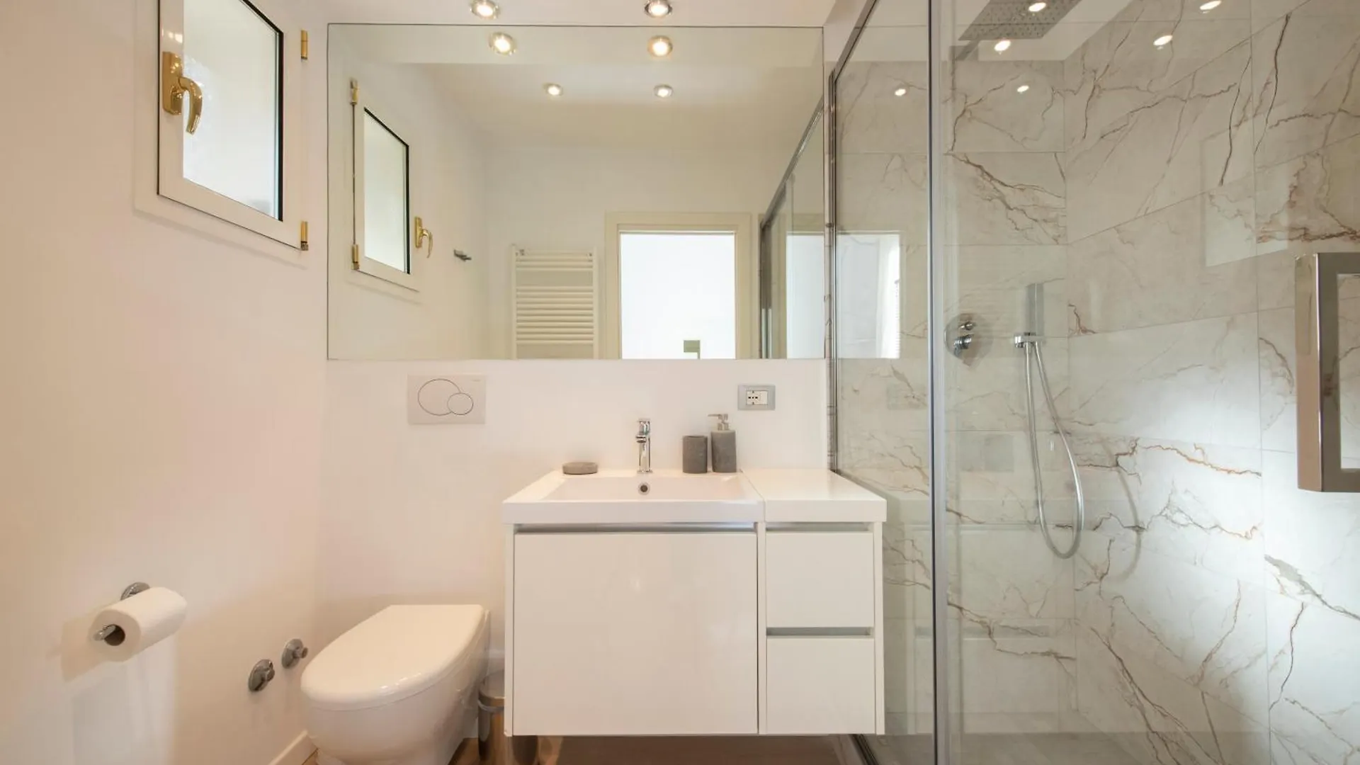 Lucrezio Caro Luxury Apartment Rom 0*,