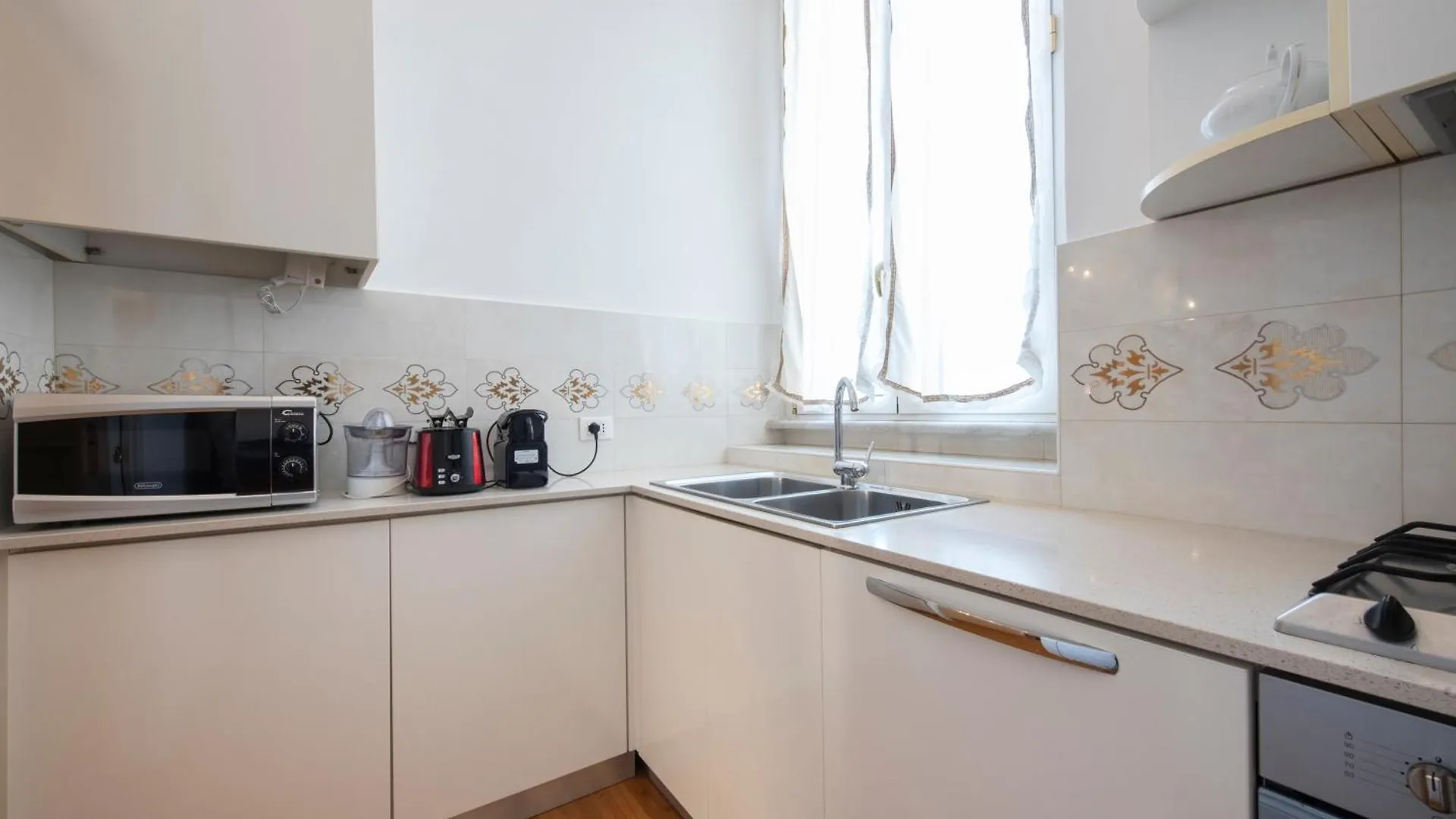 Lucrezio Caro Luxury Apartment Rome
