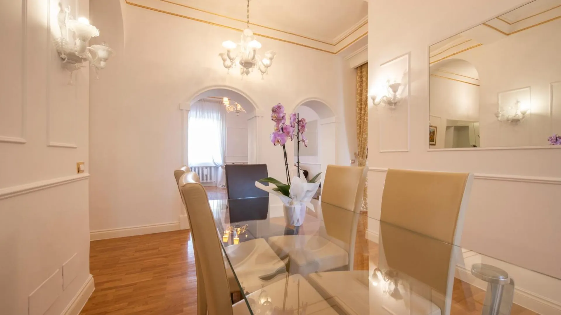 Lucrezio Caro Luxury Apartment Rom 0*,  Italien