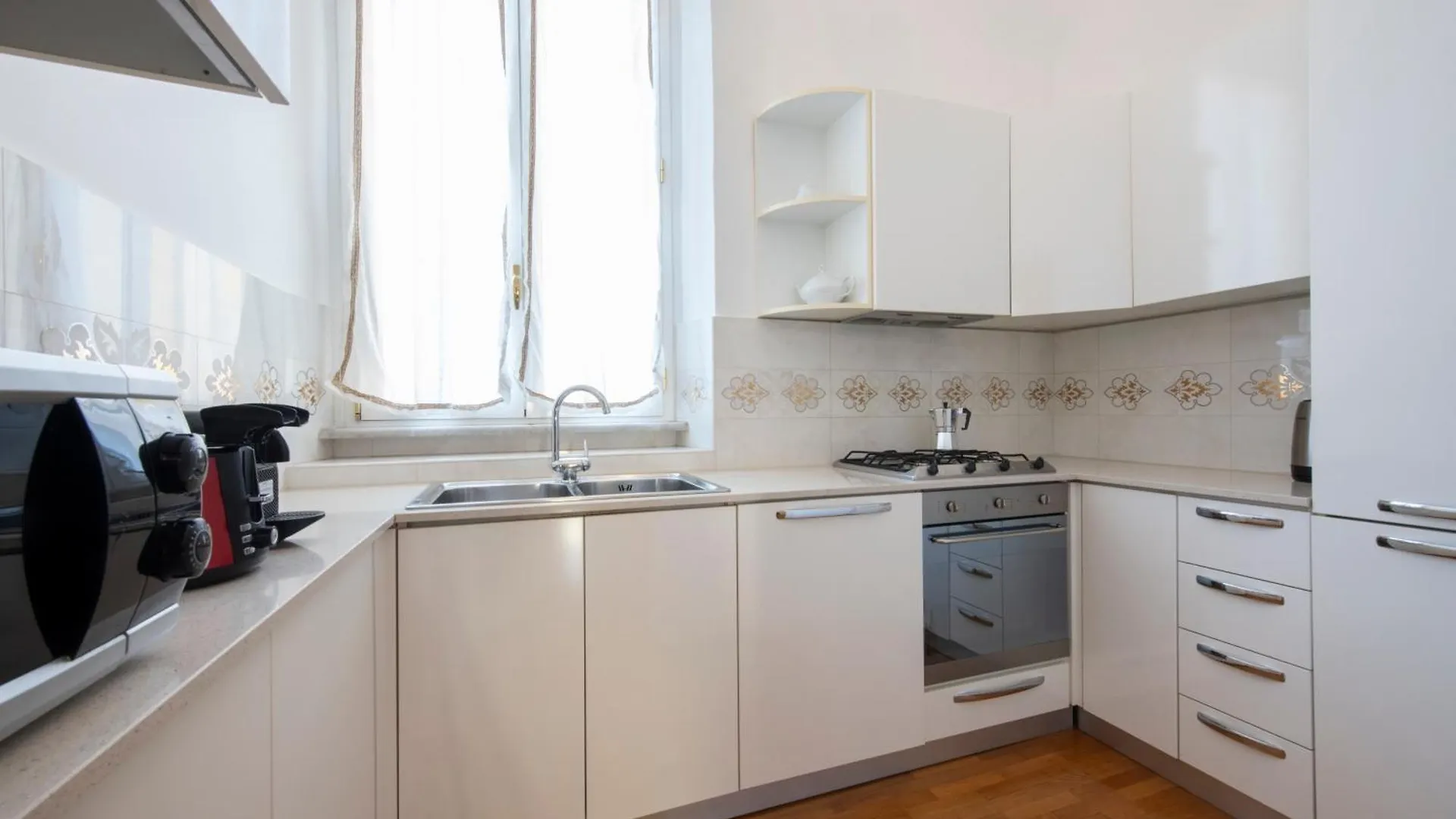 Lucrezio Caro Luxury Apartment Rom